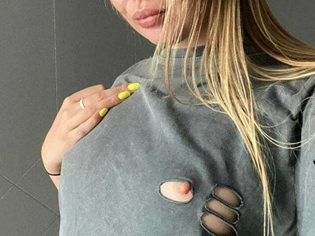 DASHENKAA free sexy photo