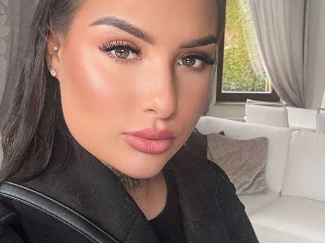 KIMLIPS free sexy photo