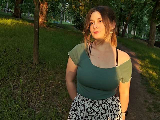 EMILIA09 free sexy photo