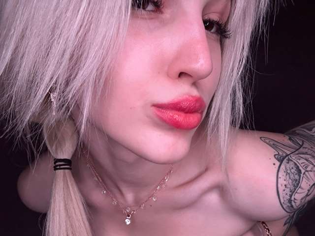 LISAKISS free sexy photo