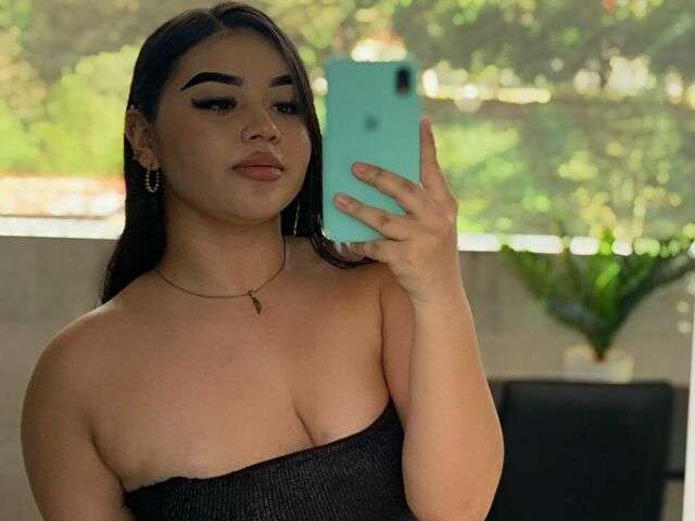 ISABELASWEET free sexy photo