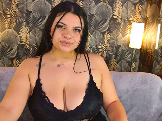 MADYLICIOUS free sexy photo