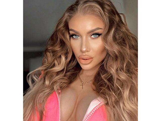 SUGARSPICEME free sexy photo