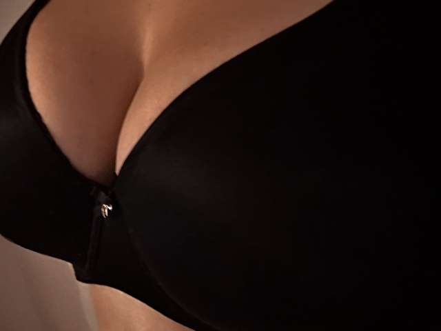 MILLIERED free sexy photo