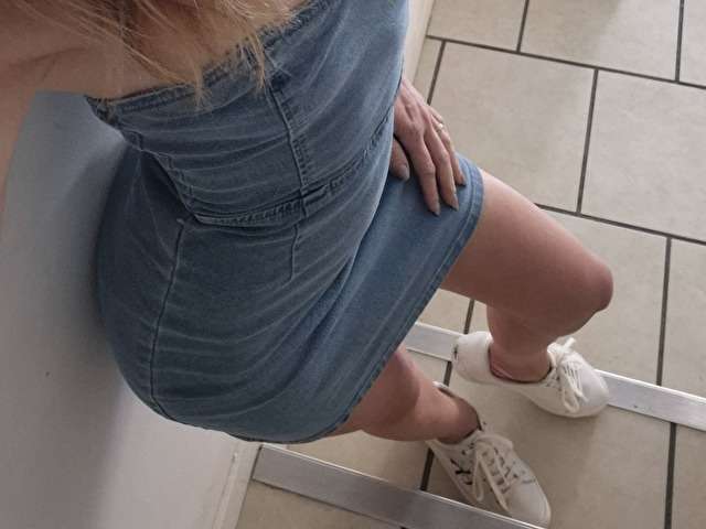 FURTIVE free sexy photo