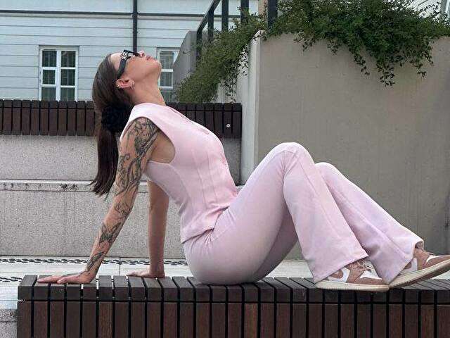 KAYLAMORGAN free sexy photo