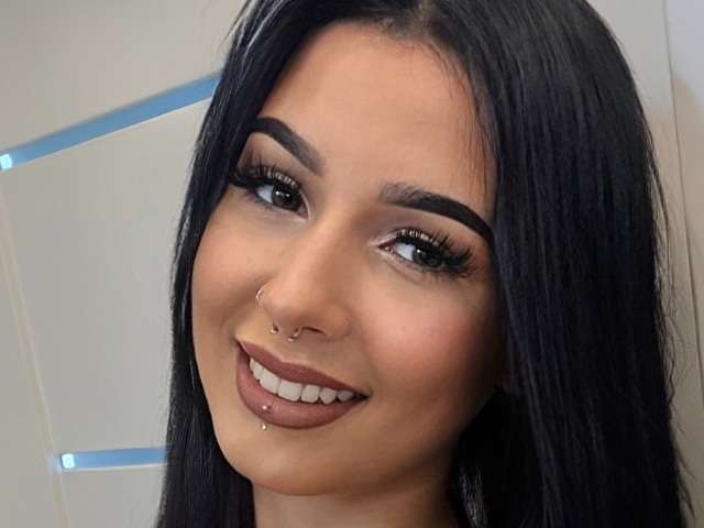 TALIAHOT free sexy photo