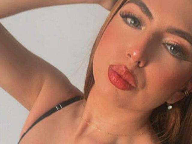 IVONNESAENZ free sexy photo