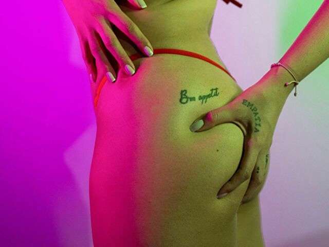 IVANNAA free sexy photo