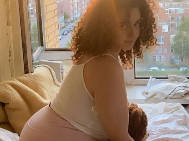 CURVYYUS free sexy photo