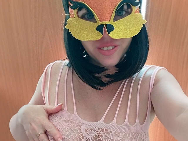 MALVINALANIE free sexy photo