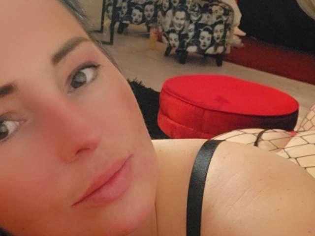 ROXYDEEPER88 free sexy photo