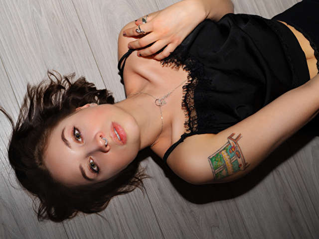 ADALYNSWEET free sexy photo