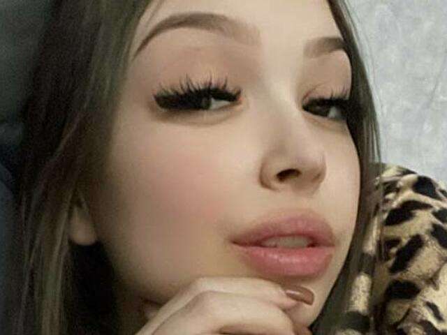 YULIANNAX free sexy photo