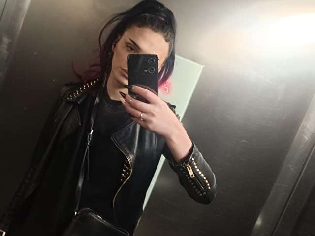 VANESSA4DOM free sexy photo