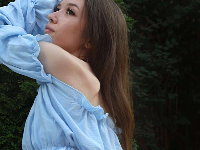 TINYANIE free sexy photo