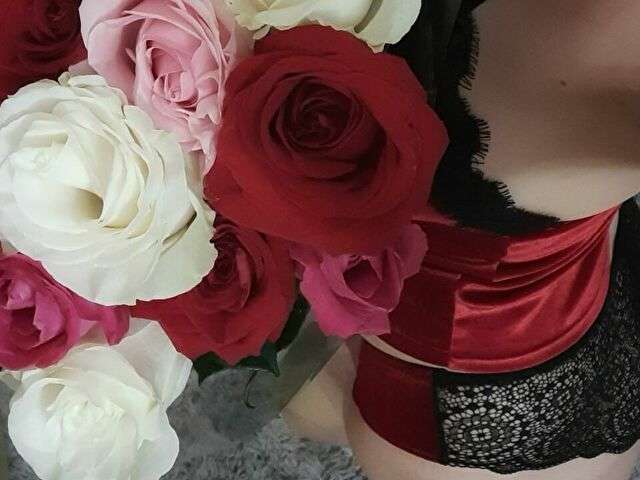 ANNIEXKISS free sexy photo