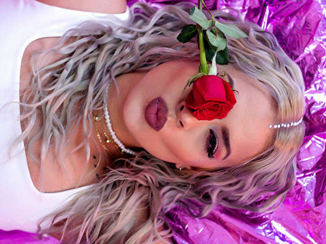 CHANTALLMILAN free sexy photo