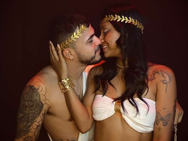 LAUANDCRISS free sexy photo