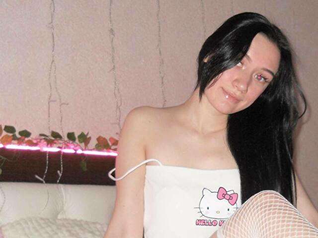 ARINAMEOWX free sexy photo