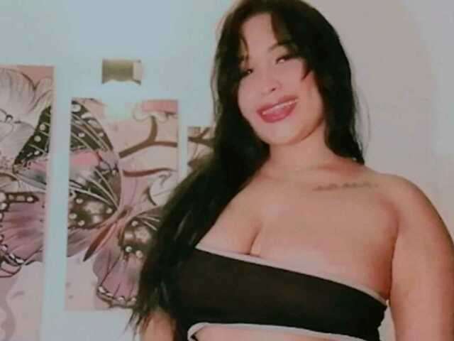 QUEENOFSQUIR free sexy photo