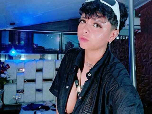 LUNABUSTY free sexy photo