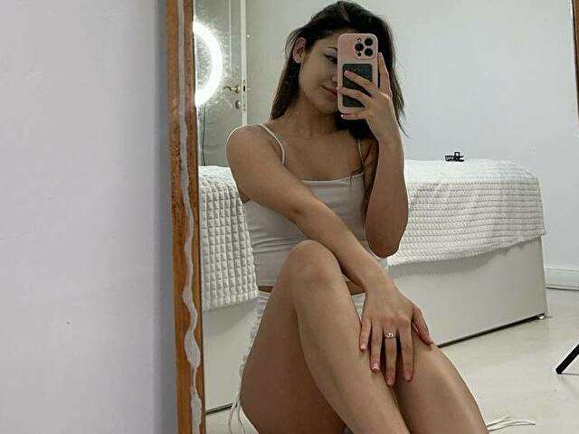 ADELINALOVE free sexy photo