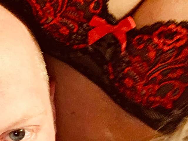 BOOBINTRUDER free sexy photo