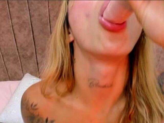 MICHELLHOT free hard sexy photo