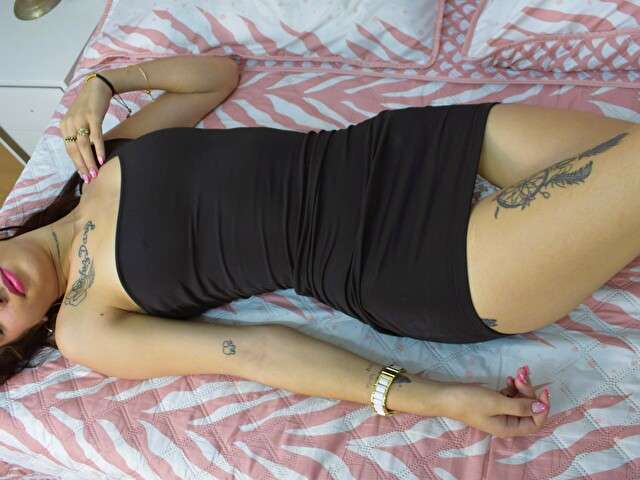 VIICKY free sexy photo