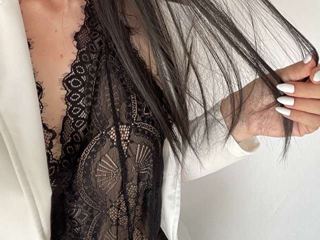 JULIAHOTBODY free sexy photo
