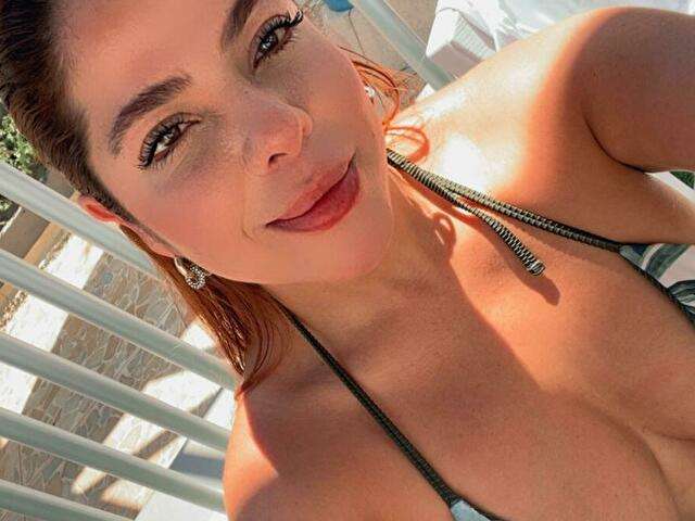 LAURAA free sexy photo