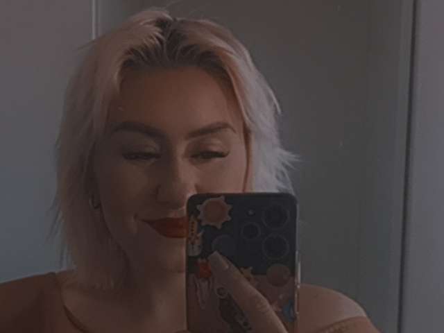 OLIVIAHORNY free sexy photo