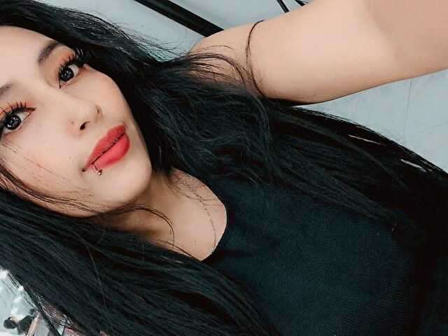 ASLEYSWIFT free sexy photo