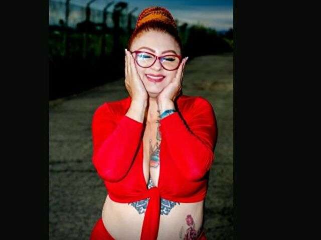 EMILYROUSSE free sexy photo