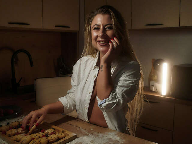 BLONDIEEVE1 free sexy photo