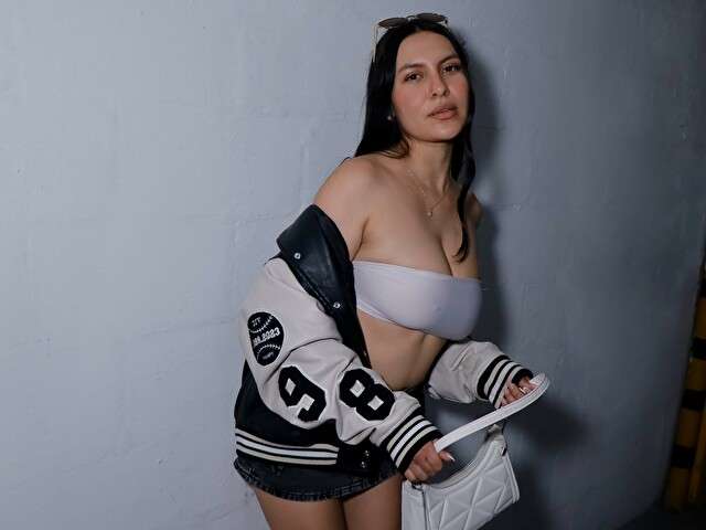 ADHARAGIL free sexy photo