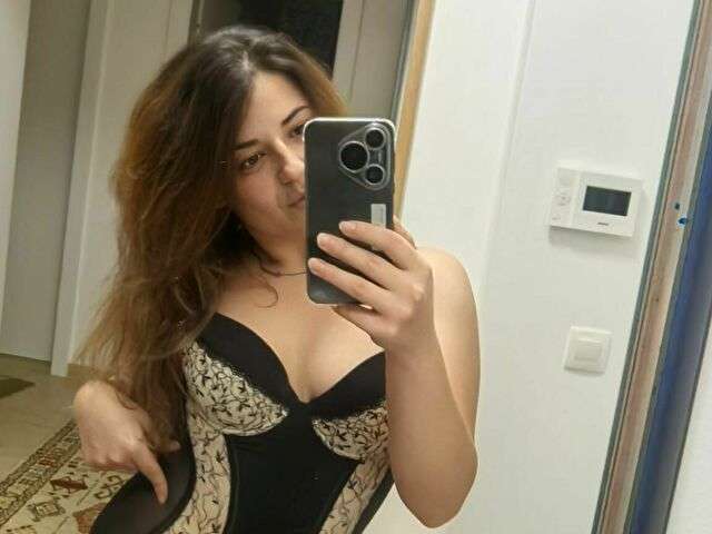 AMMYFLIRTY free sexy photo