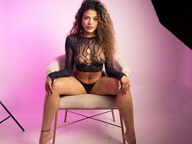 RIRIWILDE free hard sexy photo