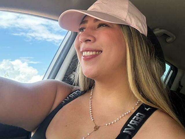 KYLIEGRET free sexy photo