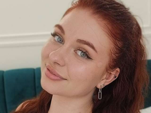 LIZZYBEX1 free sexy photo