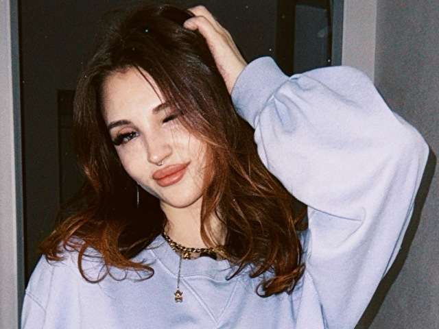 BECKYMADSON free sexy photo