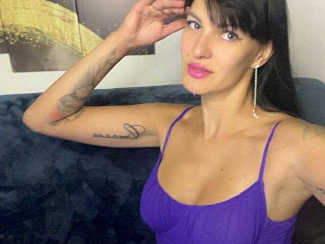 AGATAMOORE free sexy photo
