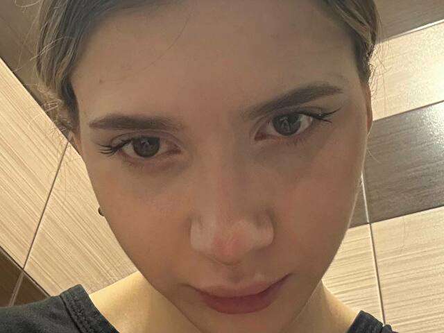 LIZZYYY free sexy photo