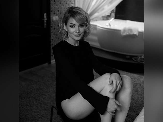 WHITEMAMBA free sexy photo