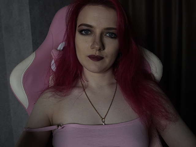 MERCYN free sexy photo