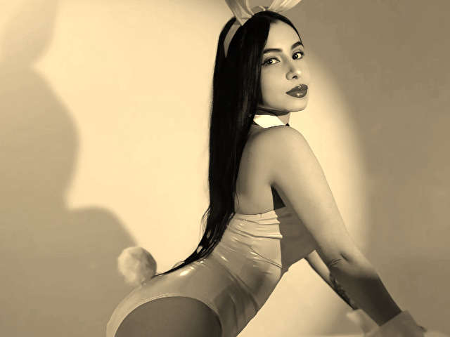 JULIETTEROUS free sexy photo