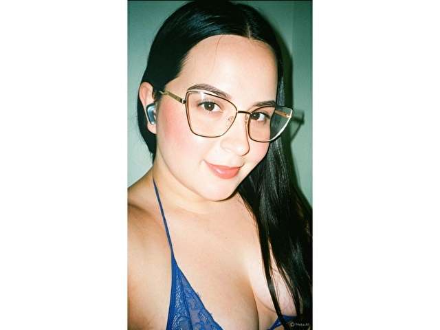 MELLYPARKER free sexy photo