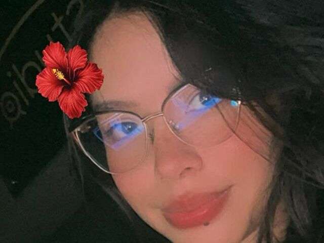 LATINAHORNY free sexy photo