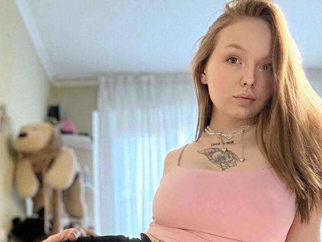 BOLLYMOLLY free sexy photo